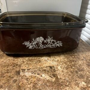 4 qt capacity non-stick pot and amber lid Crafted sturdy metal length of 29 in.